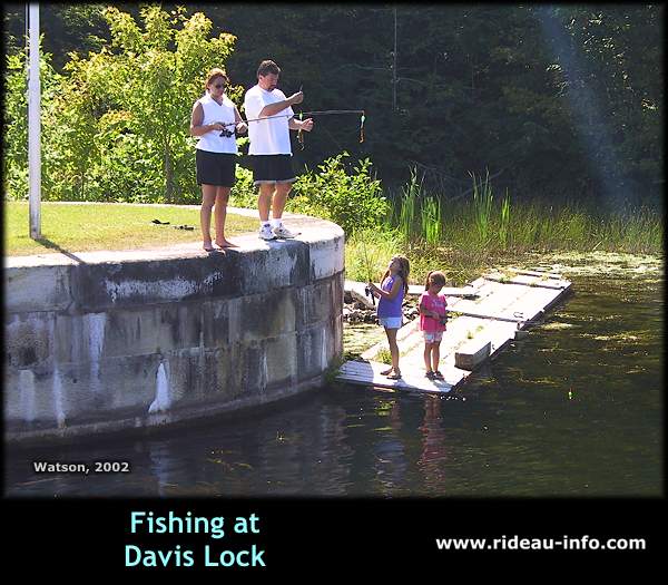 Fishing at Davis Lock