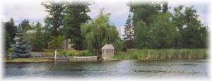 near  Manotick